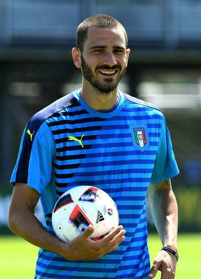 Italy defender Leonardo Bonucci smiles during a training session at the team’s training ground in Montpellier on July 1, 2016, on the eve of the Euro 2016 quarter-final football match between Germany and Italy. Vincenzo Pinto / AFP