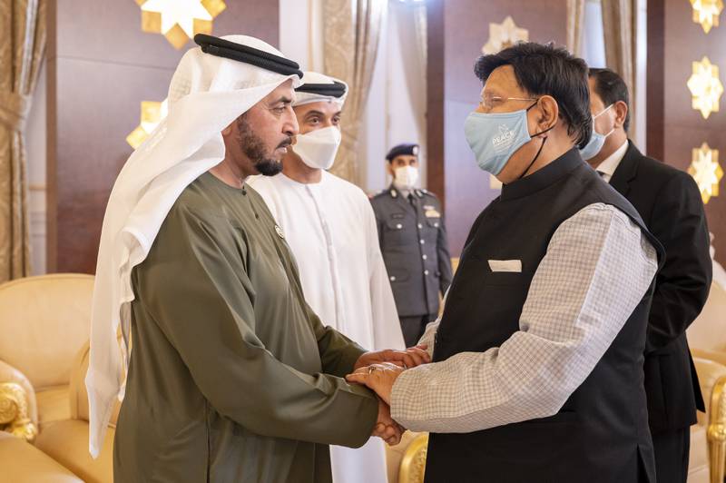 Abul Kalam Abdul Momen, Minister of Foreign Affairs of Bangladesh, with Sheikh Hamdan bin Zayed.