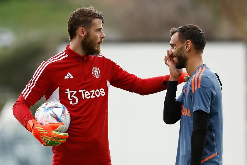 David de Gea and Bruno Fernandes of Manchester United talk during a training session at the WACA. Getty Images