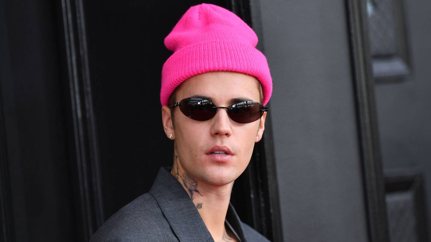 Justin Bieber brings his fortune to $300 million