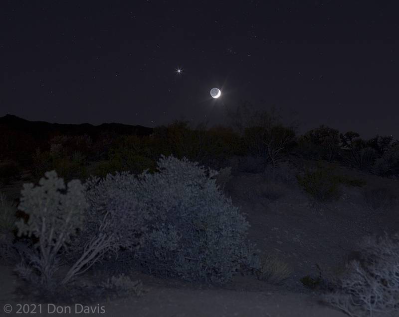 The crescent Moon and Venus as seen from the High Desert in southern California. Photo: Don Davis