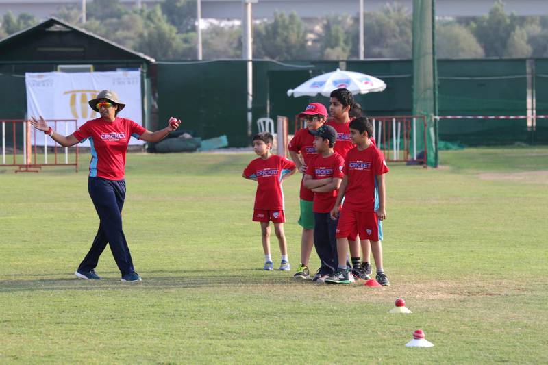 Abu Dhabi, UAE - November 11, 2017 - Chamani Seneviratne, former Sri Lankan international player, coaches young talent for Abu Dhabi Cricket at the Zayed Cricket Academy  - Navin Khianey for The National