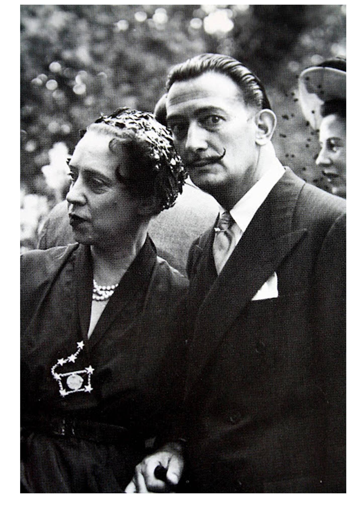 Elsa Schiaparelli and Salvador Dali in 1949.  Photo: Archives Snark