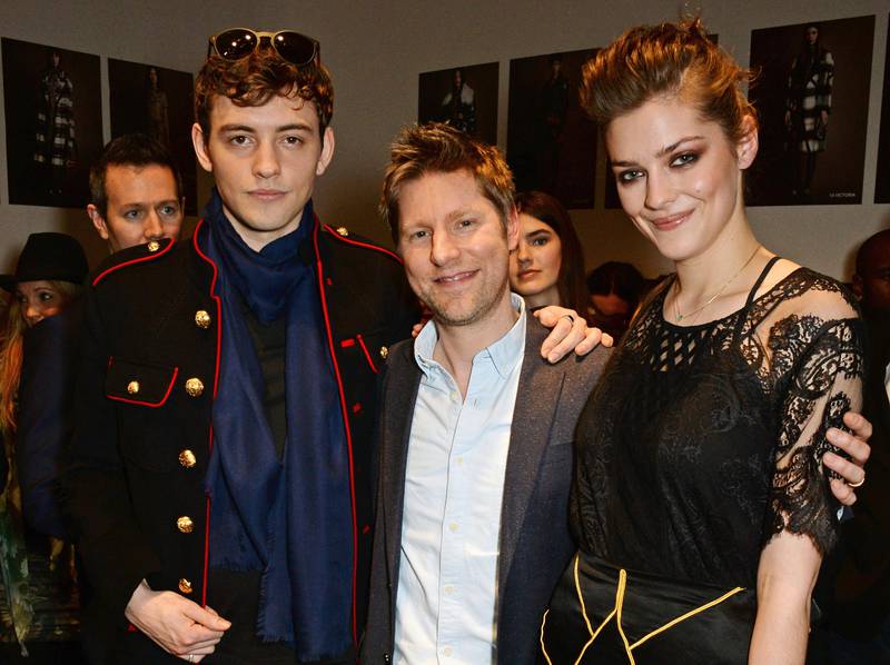 LONDON, ENGLAND - FEBRUARY 22:  (L to R) Josh Whitehouse, Christopher Bailey and Amber Anderson pose backstage wearing Burberry at the Burberry Womenswear February 2016 Show at Kensington Gardens on February 22, 2016 in London, England.  (Photo by David M. Benett/Dave Benett / Getty Images for Burberry) *** Local Caption *** Josh Whitehouse; Christopher Bailey; Amber Anderson *** Local Caption ***  BLOG06ap-burberry-perfume04.jpg
