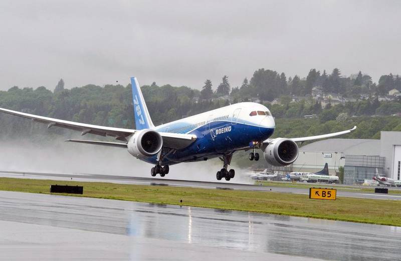 The fuel-efficient Boeing 787 has been a hit with airlines, which have ordered about 1,900 of the advanced twin-aisle jet. EPA