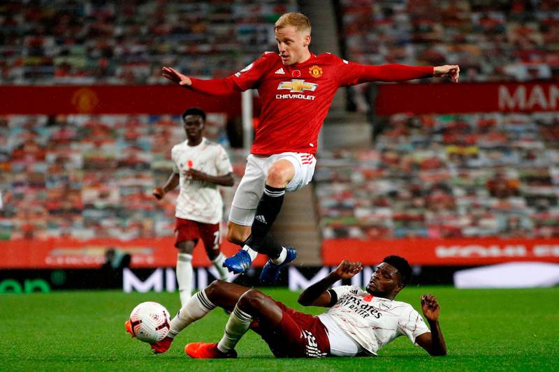 SUB: Donny van de Beek - 5 (Fernandes, 75'). Crashed a shot which deflected onto the outside of the post. United more urgent with him on. AFP