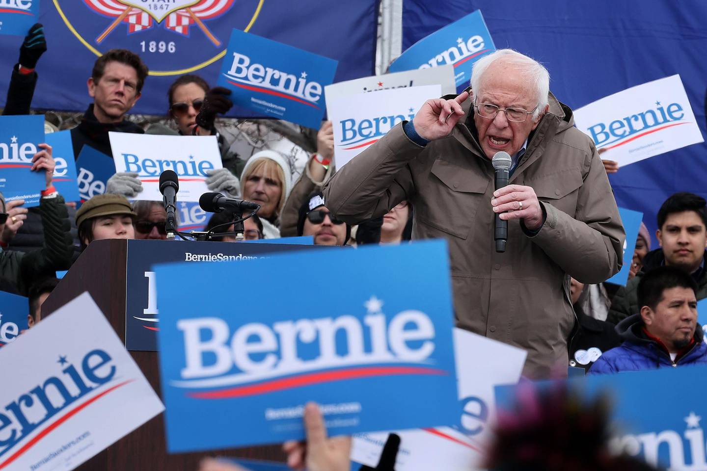 SALT LAKE CITY, UTAH - MARCH 02: Democratic presidential candidate Sen. Bernie Sanders (I-VT) addresses supporters during a campaign rally in the Central Mall of the Utah State Fair Park March 02, 2020 in Salt Lake City, Utah. Sanders is campaigning in Utah and Minnesota the day before Super Tuesday, when 1,357 Democratic delegates in 14 states across the country will be up for grabs.   Chip Somodevilla/Getty Images/AFP
== FOR NEWSPAPERS, INTERNET, TELCOS & TELEVISION USE ONLY ==
