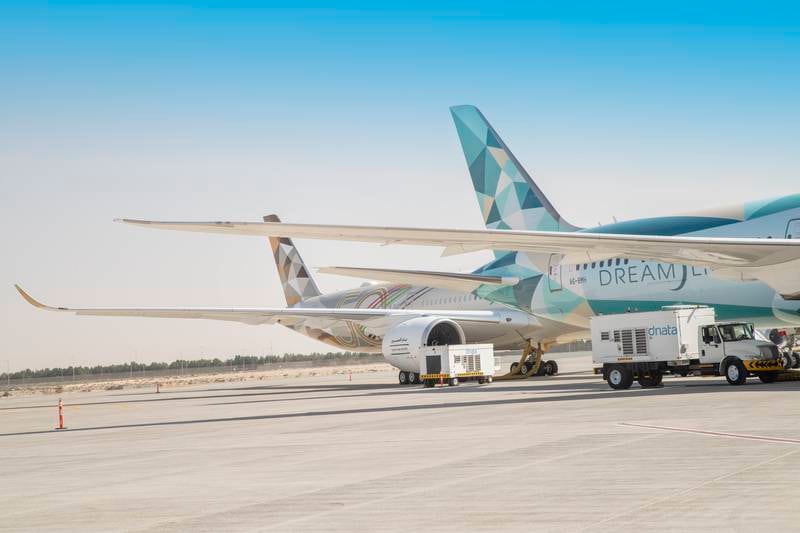 Etihad Airways owned Boeing 787 and Airbus A350 parked alongside at the Dubai Airshow 2021. All photos: Etihad Airways