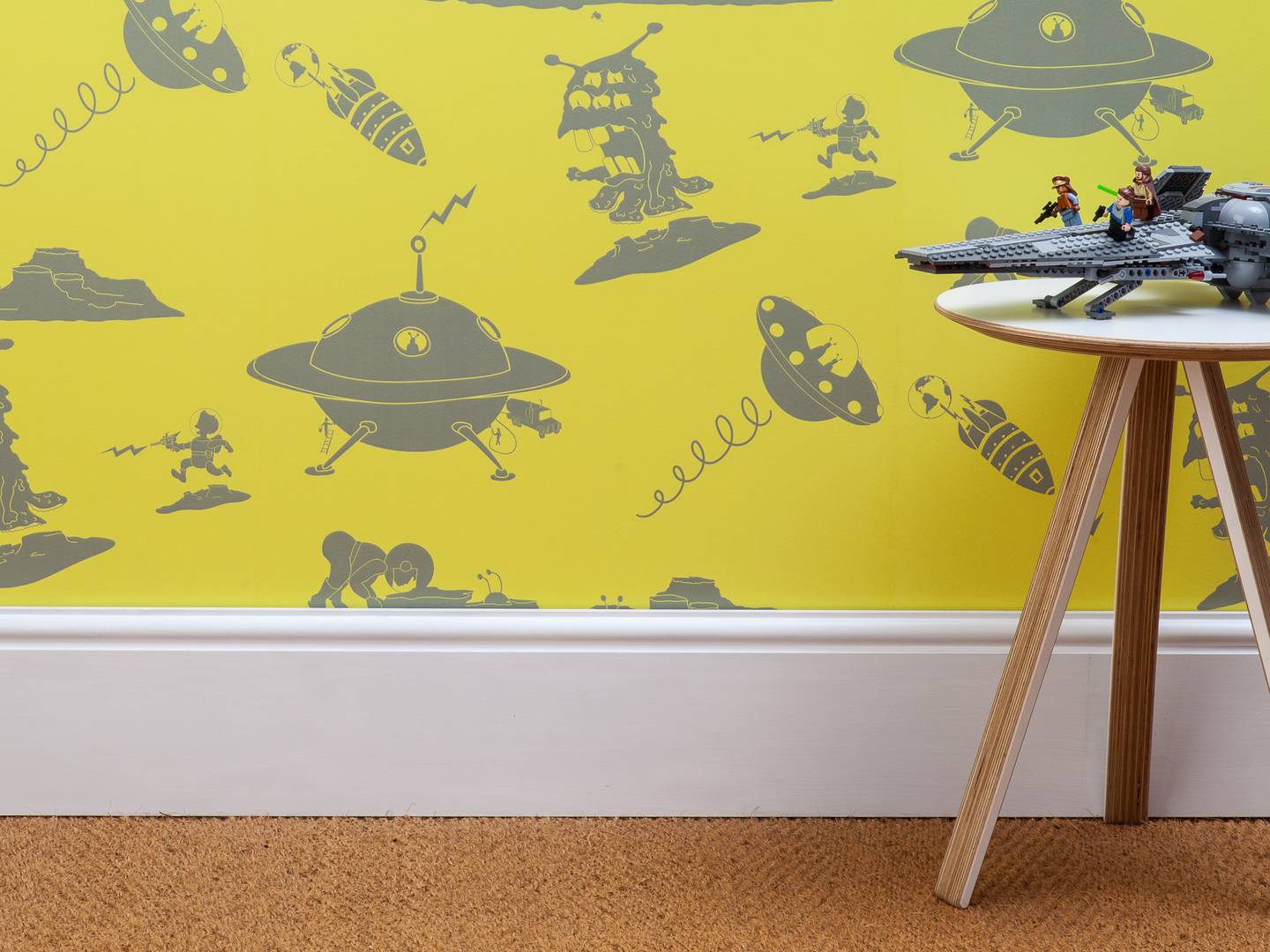 For children's rooms, choose a wallpaper that is more durable and easy to clean; yellow is a hot colour at the moment.