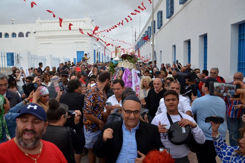 Jüdische Gläubige nehmen an der jährlichen Wallfahrt zur Ghriba-Synagoge im Süden Tunesiens teil.  AFP