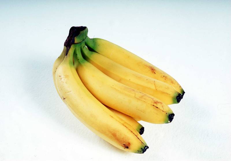 Some users posted humorous videos featuring bananas online to poke fun at the drama. Photo: Whiting