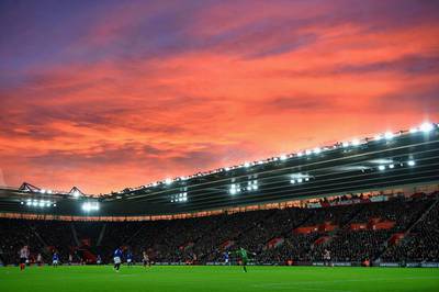 The sun sets on Southampton and Everton at St Mary’s Stadium on December 20, 2014 in Southampton, England. Shaun Botterill / Getty Images