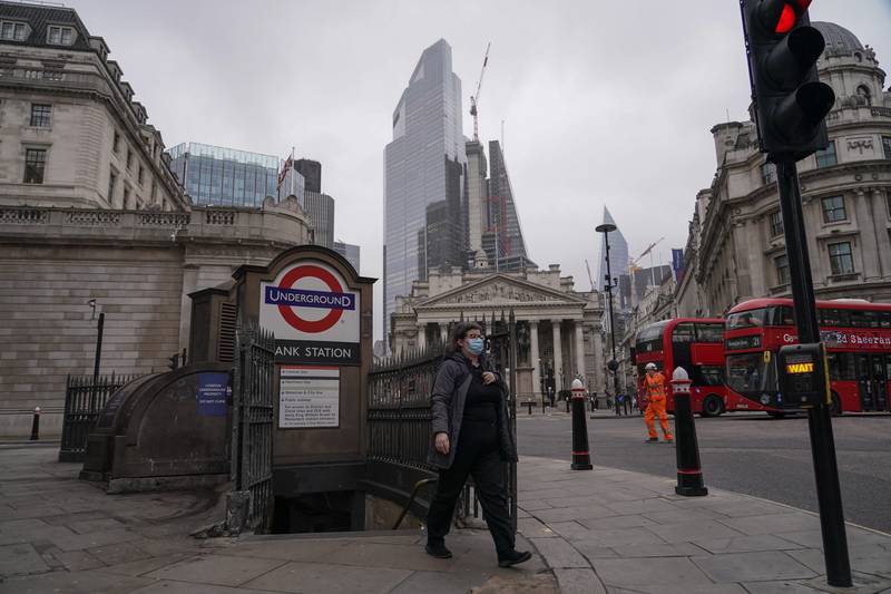 Fears of Omicron have caused investors to have low confidence. The variant is doubling in the UK every two-three days, the government says. Photo: AP