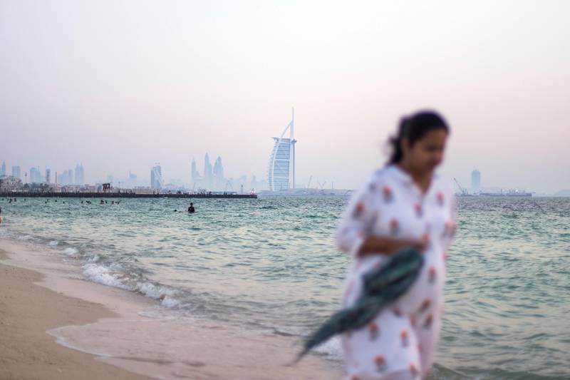DUBAI, UNITED ARAB EMIRATES - JUNE 3 2019.People flocked to kite beach on the last day of Ramadan.Photo by Reem Mohammed/The National)Reporter: Section: NA