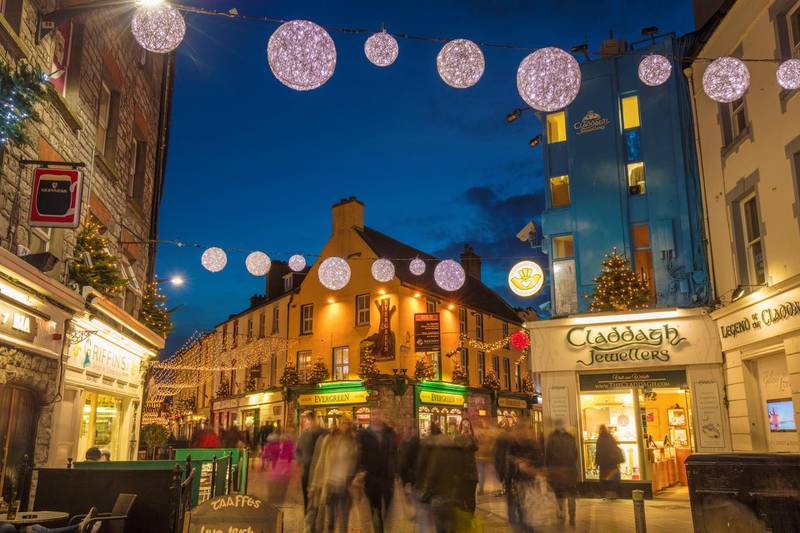 Christmas Market and Lights, Eyre Square, Galway, City, County Galway, Ireland.