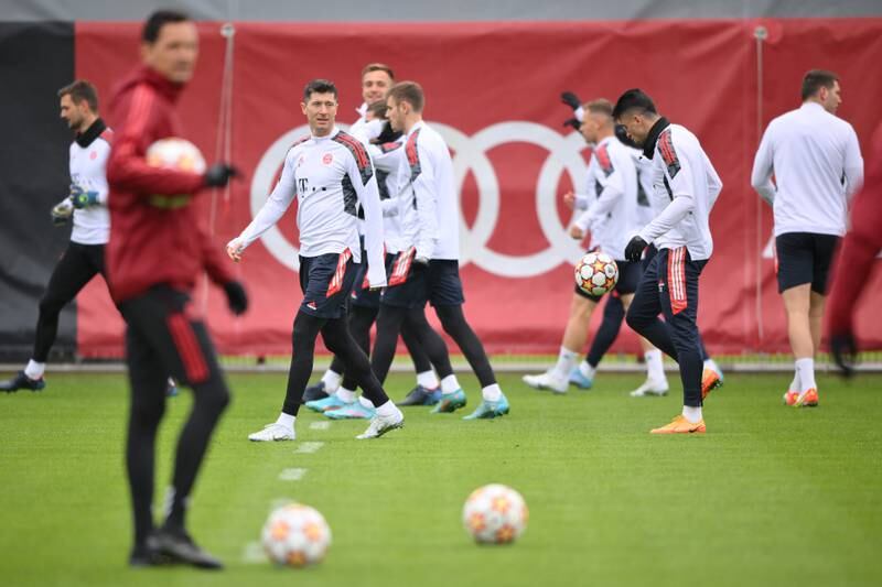 Robert Lewandowski training with Bayern teammates ahead of the Villarreal game. Getty