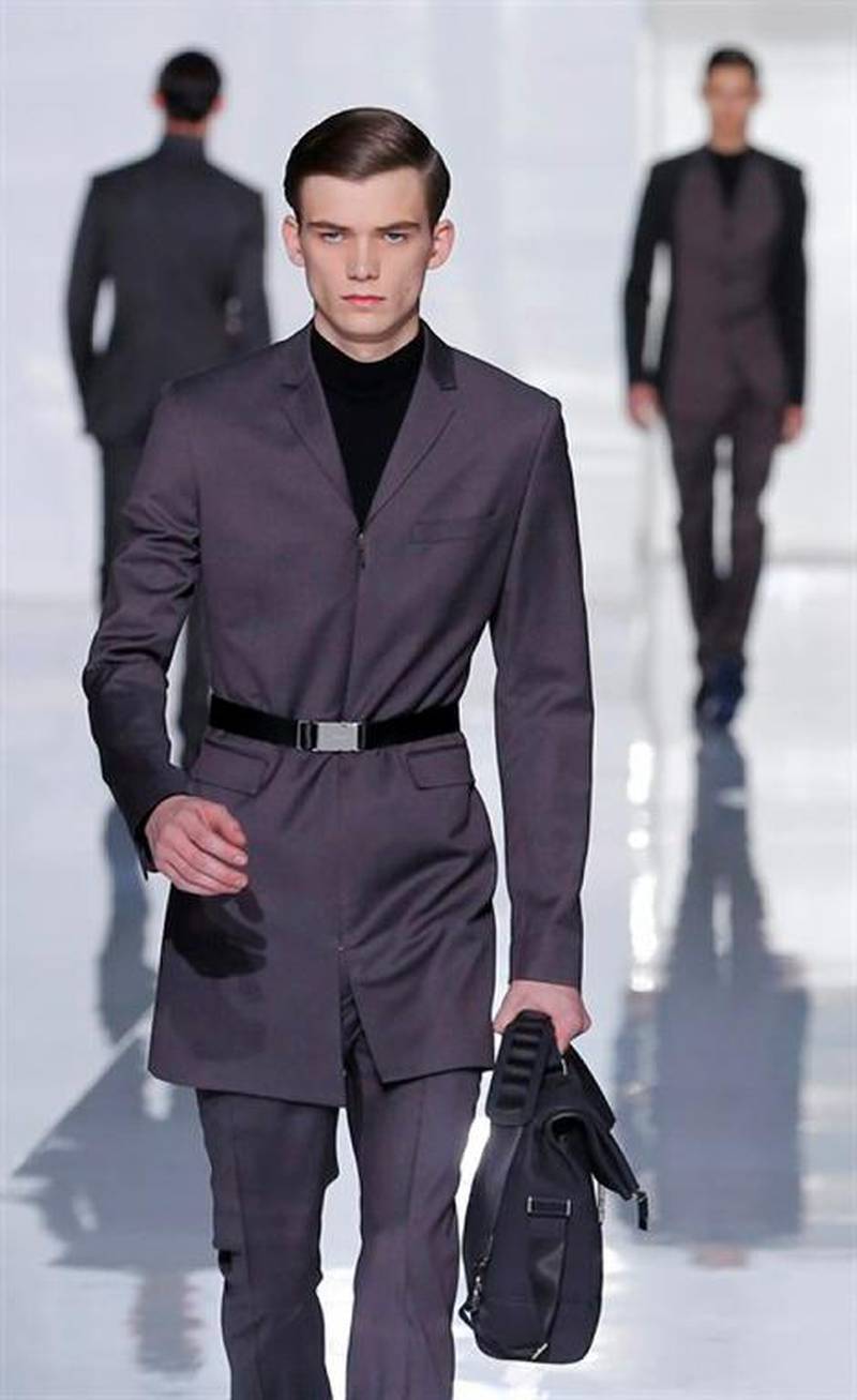 Louis Vuitton Spring 2013  Stylish men suits, Stylish men, Dapper men