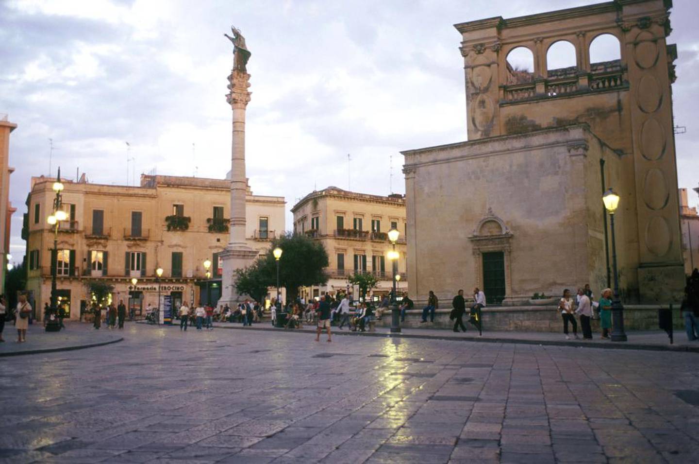 The centre of Lecce is characterised by cobbled streets and plenty of perfectly preserved Baroque architecture. Zumapress.com