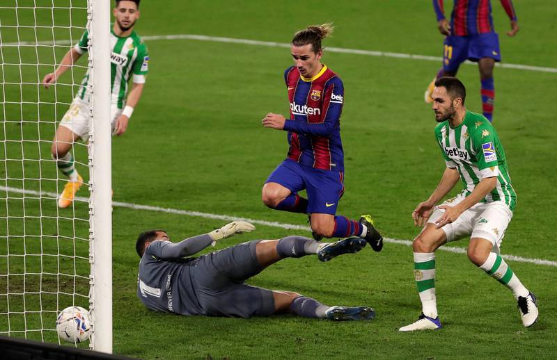 Antoine Griezmann 7. Got little against a Betis team who’d been unbeaten in nine, but while he couldn’t connect properly with Alba’s cross, he pushed the ball against Ruiz who put the ball in his own net to make it 2-1. Awkward collision with a pitch side camera. EPA