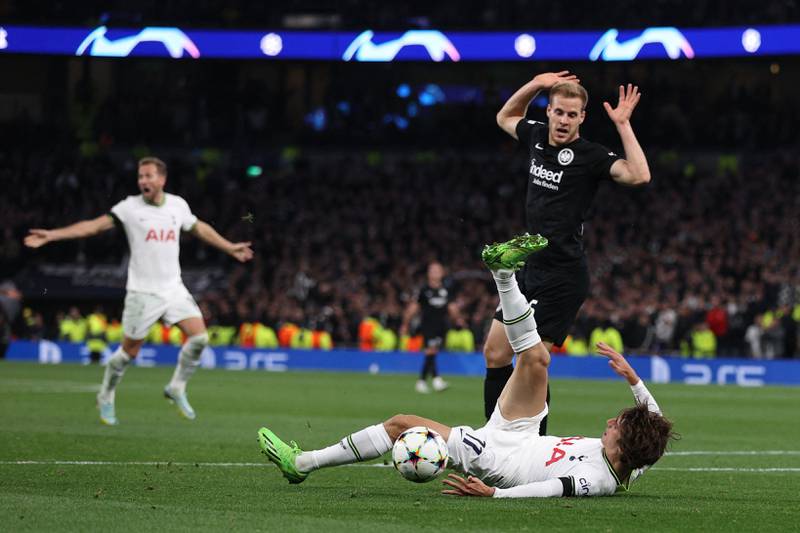 Hrvoje Smolcic (Rode 69’) – 4. Unable to deal with Spurs’ attacks and was left in pieces by the skillful Gil, only being able to foul the Spaniard to give away a penalty. AFP