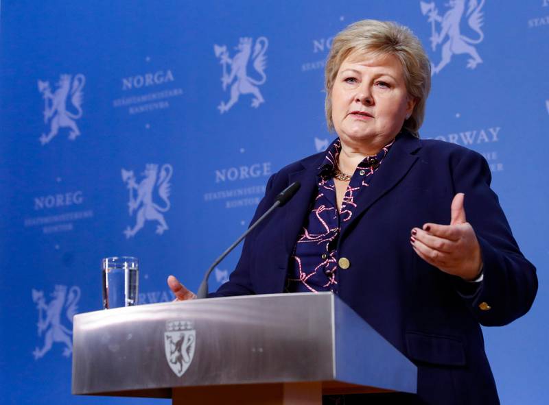 epa08144899 Norwegian Prime Minister and leader of the Conservative Party, Erna Solberg, speaks at a media conference after the resignation of populist coallition partner Progress Party (Fremskrittspartiet) from Norway's four party government coalition, in Oslo, Norway, 20 January 2020. The move will cause Prime Minister Solberg to lose her parliamentary majority. The populist Progress Party's resignation came after a controversy over the repatriation of a so-called 'IS bride' and her children to Norway.  EPA/TERJE BENDIKSBY NORWAY OUT