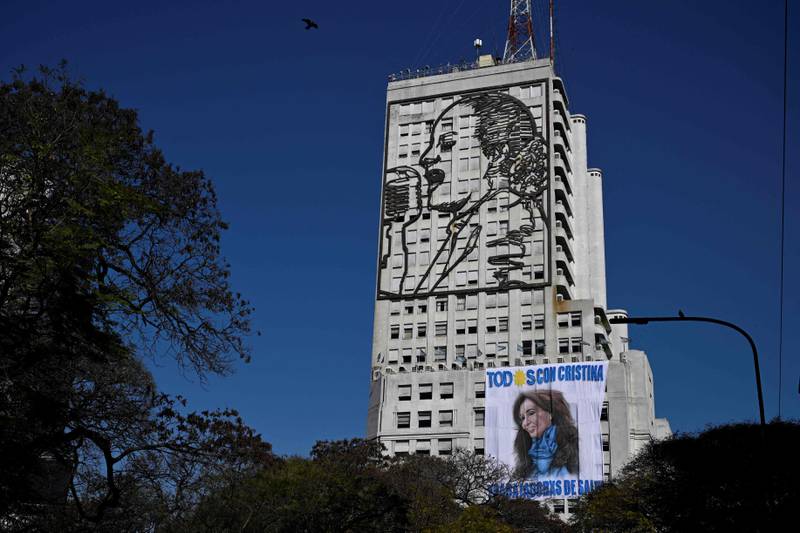 A poster in Buenos Aires of Argentina's Vice President Cristina Fernandez de Kirchner, who survived an assassination attempt, reads: "Everyone with Cristina." AFP