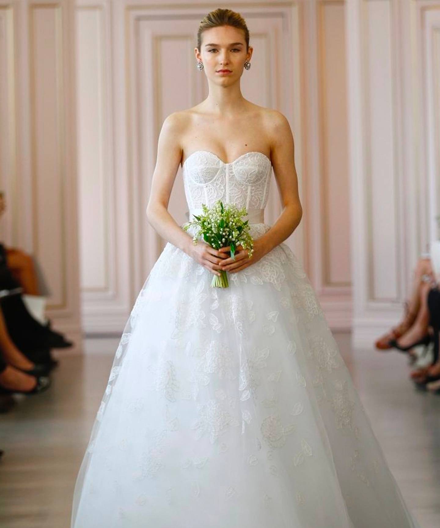 Now it is possible to rent an Oscar de la Renta wedding gown at Designer-24. Photo: Designer-24