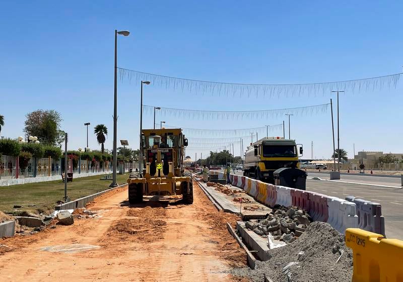 A new cycling and walking track is under construction around Al Sila park  