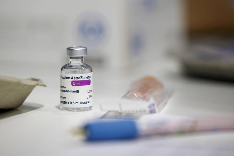 FILE PHOTO: FILE PHOTO: A vial of AstraZeneca coronavirus vaccine is seen at a vaccination centre in Westfield Stratford City shopping centre, amid the outbreak of coronavirus disease (COVID-19), in London, Britain, February 18, 2021. REUTERS/Henry Nicholls/File Photo