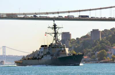The U.S. Navy Arleigh Burke-class guided-missile destroyer USS Donald Cook sails in the Bosphorus strait in Istanbul, Turkey August 28, 2015. Picture taken August 28, 2015. REUTERS/Yoruk Isik