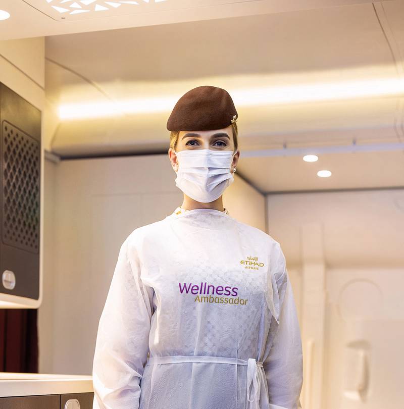 Etihad Airways plans to hire 1,000 cabin crew in a major recruitment drive.