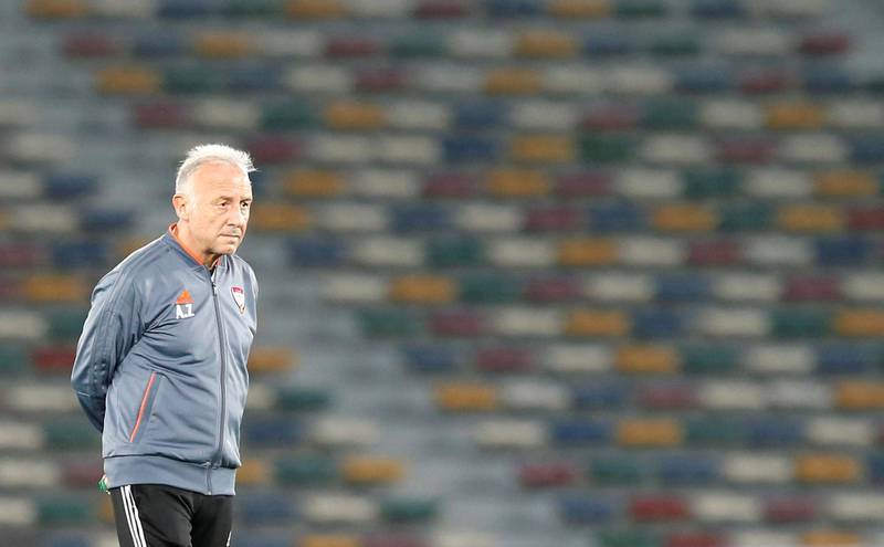 epa07261858 Alberto Zaccheroni, head coach of UAE, leads a training session at Zayed Sports City stadium in Abu Dhabi, United Arab Emirates, 04 January 2019. UAE will play against Bahrain on 05 January 2019 in a 2019 AFC Asian Cup preliminary round match.  EPA-EFE/ALI HAIDER *** Local Caption *** 54874000