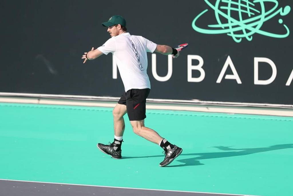 Andy Murray practices at Zayed Sports City in Abu Dhabi