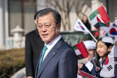 SEOUL, REPUBLIC OF KOREA (SOUTH KOREA) - February 27, 2019: Moon Jae-in, President of the Republic of Korea (South Korea) (C) receives HH Sheikh Mohamed bin Zayed Al Nahyan, Crown Prince of Abu Dhabi and Deputy Supreme Commander of the UAE Armed Forces (not shown) during a reception at the Blue House.

( Ryan Carter / Ministry of Presidential Affairs )
---