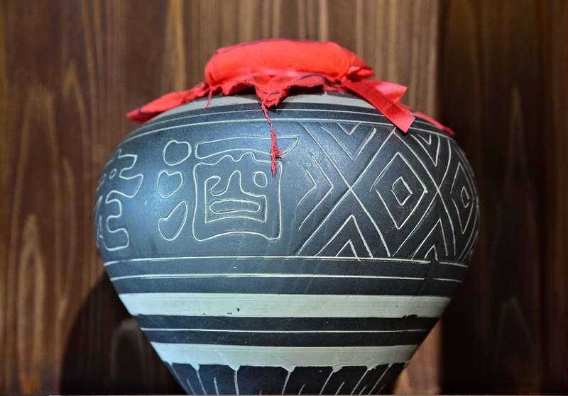 Beautiful ceramics are displayed inside Liu's Manor Museum 