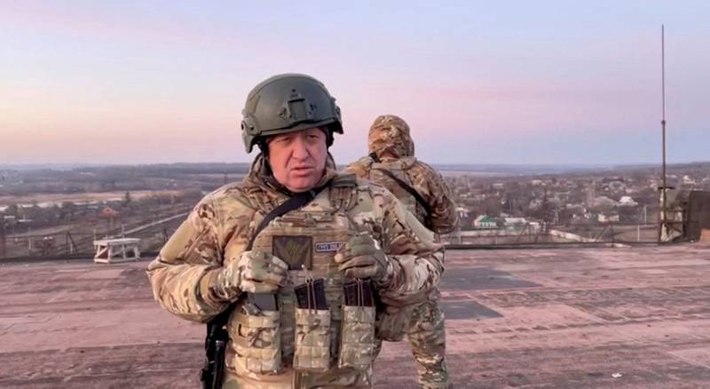 Der russische Söldnerführer Jewgeni Prigoschin hat die offizielle Militärführung in Moskau kritisiert.  Reuters 