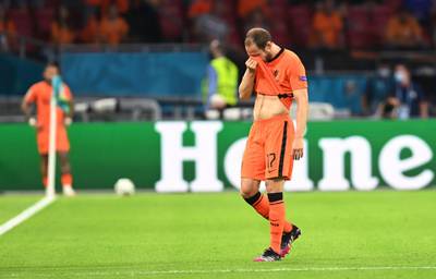 Netherlands' Daley Blind leaves the match midway through the second half in tears. Reuters