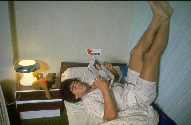 1980:  Diego Maradona of Argentina resting on his bed with his feet up at home.  \ Mandatory Credit: Allsport UK /Allsport
