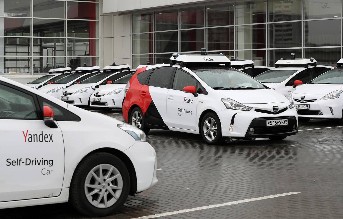 A view shows self-driving cars owned and tested by Yandex company during a presentation in Moscow, Russia August 16, 2019. Picture taken August 16, 2019. REUTERS/Evgenia Novozhenina