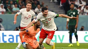 An image that illustrates this article Saudi Arabia brought down to earth by Poland at World Cup