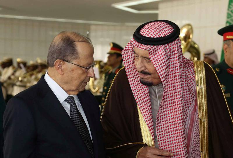 Saudi King Salman chats with Lebanon's President Michel Aoun in Riyadh, Saudi Arabia, January 10, 2017. Dalati Nohra/Handout via Reuters