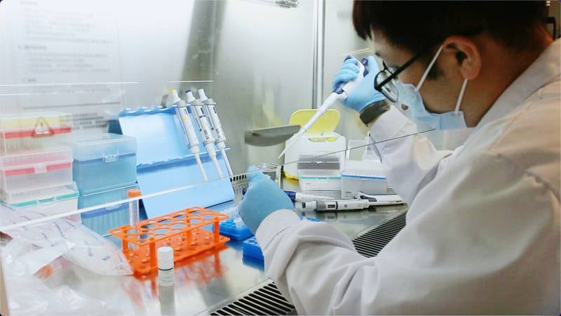 RNA is extracted from samples at Biomap's laboratory in Beijing. Photo: Biomap