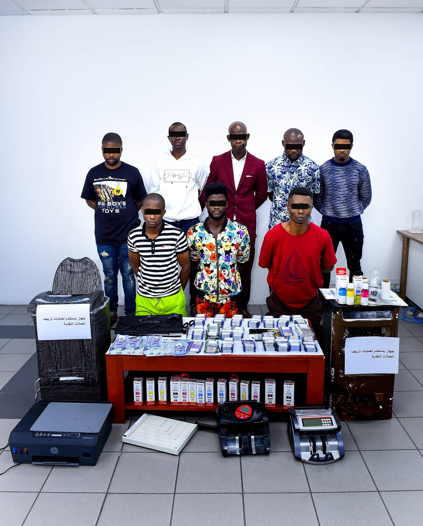 eight-arrested-in-sharjah-over-bid-to-sell-counterfeit-money