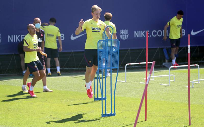 Frenkie De Jong Barcelona hard at work during a training session. Getty