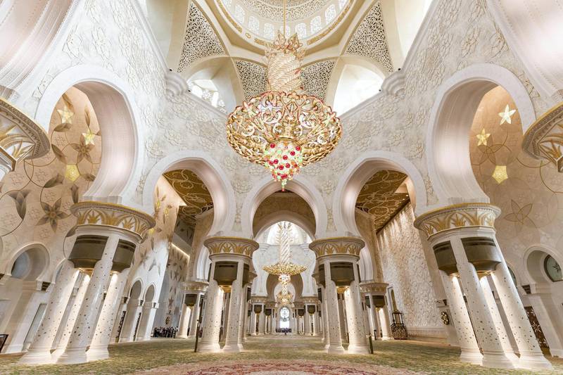 ABU DHABI, UNITED ARAB EMIRATES. 04 DECEMBER 2017. SHORTHAND piece on the anniversary of the Sheikh Zayed Grand Mosque in Abu Dhabi. Interior view of the mosque showing the internal structure and detailing. Constructed between 1996 to 2007 it was designed by Syrian architect Yousef Abdelky. The building complex measures approximately 290m by 420m and covers an area of more than 12 hectares. (Photo: Antonie Robertson/The National) Journalist: John Dennehy. Section: SHORTHAND.