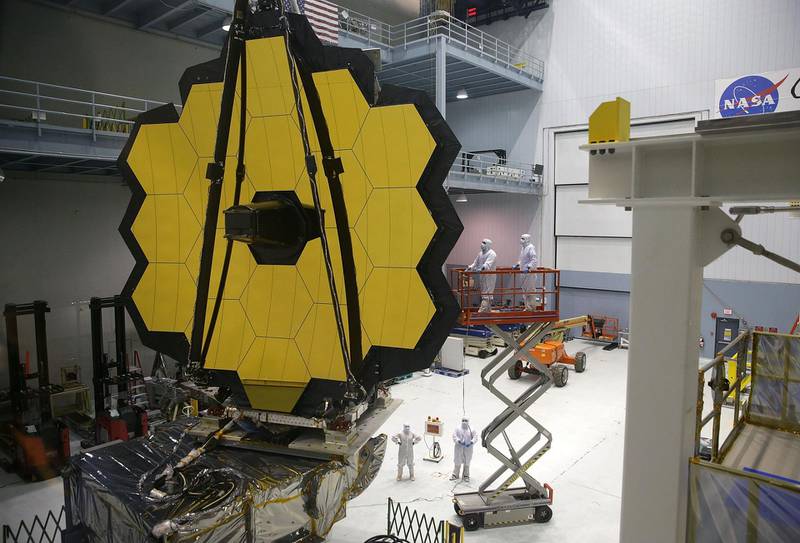 GREENBELT, MD - NOVEMBER 02:  Engineers and technicians assemble the James Webb Space Telescope November 2, 2016 at NASA's Goddard Space Flight Center in Greenbelt, Maryland. The telescope, designed to be a large space-based observatory optimized for infrared wavelengths, will be the successor to the Hubble Space Telescope and the Spitzer Space Telescope. It is scheduled to be launched in October 2018.  (Photo by Alex Wong/Getty Images)