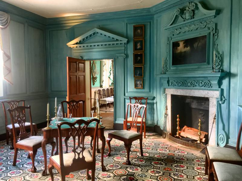 One of the most striking spaces in George Washington's home, Mount Vernon, the dining room is part of the original house, built in 1734. Photo by Matt Briney on Unsplash