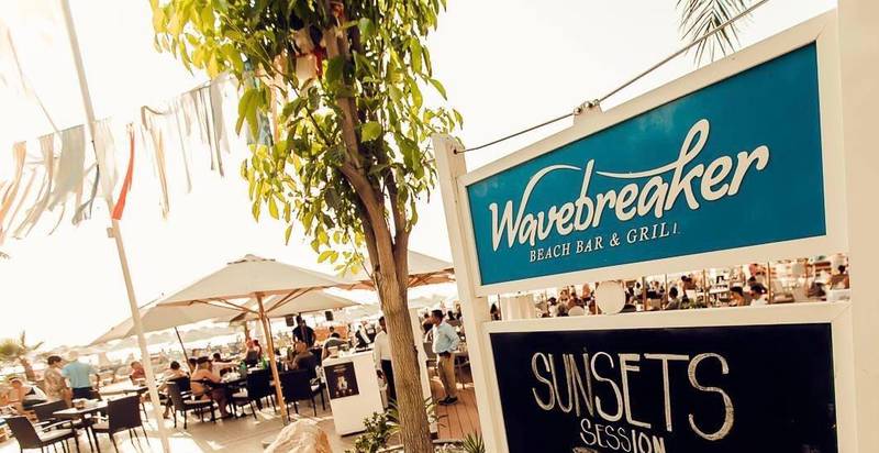 Wavebreaker Beach Club and Restaurant, Hilton Dubai Jumeirah. Courtesy Hilton