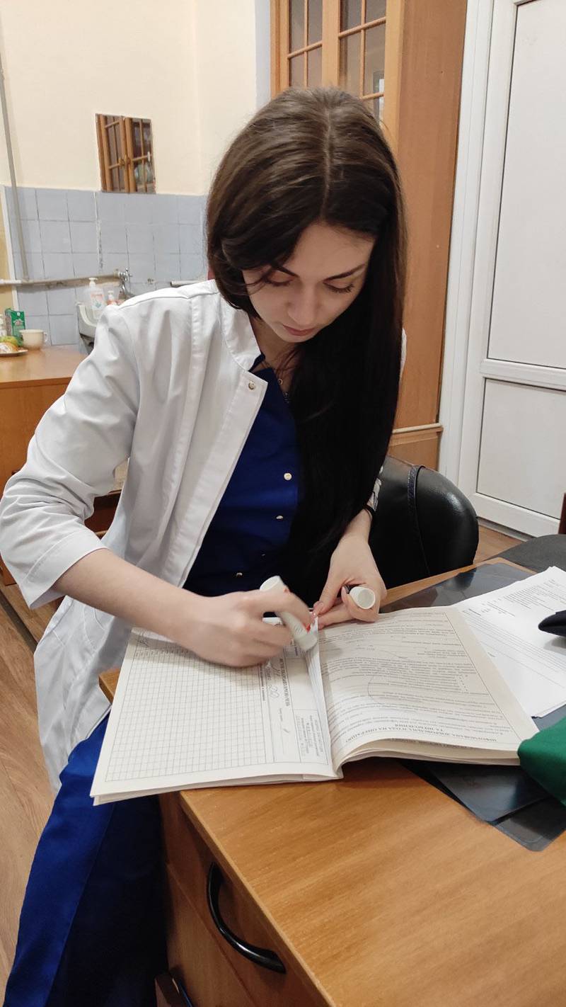 About 100 Ukrainian interns remain as volunteers in the southern city after the invasion by Russia. Photo: Zaporizhzhia State Medical University