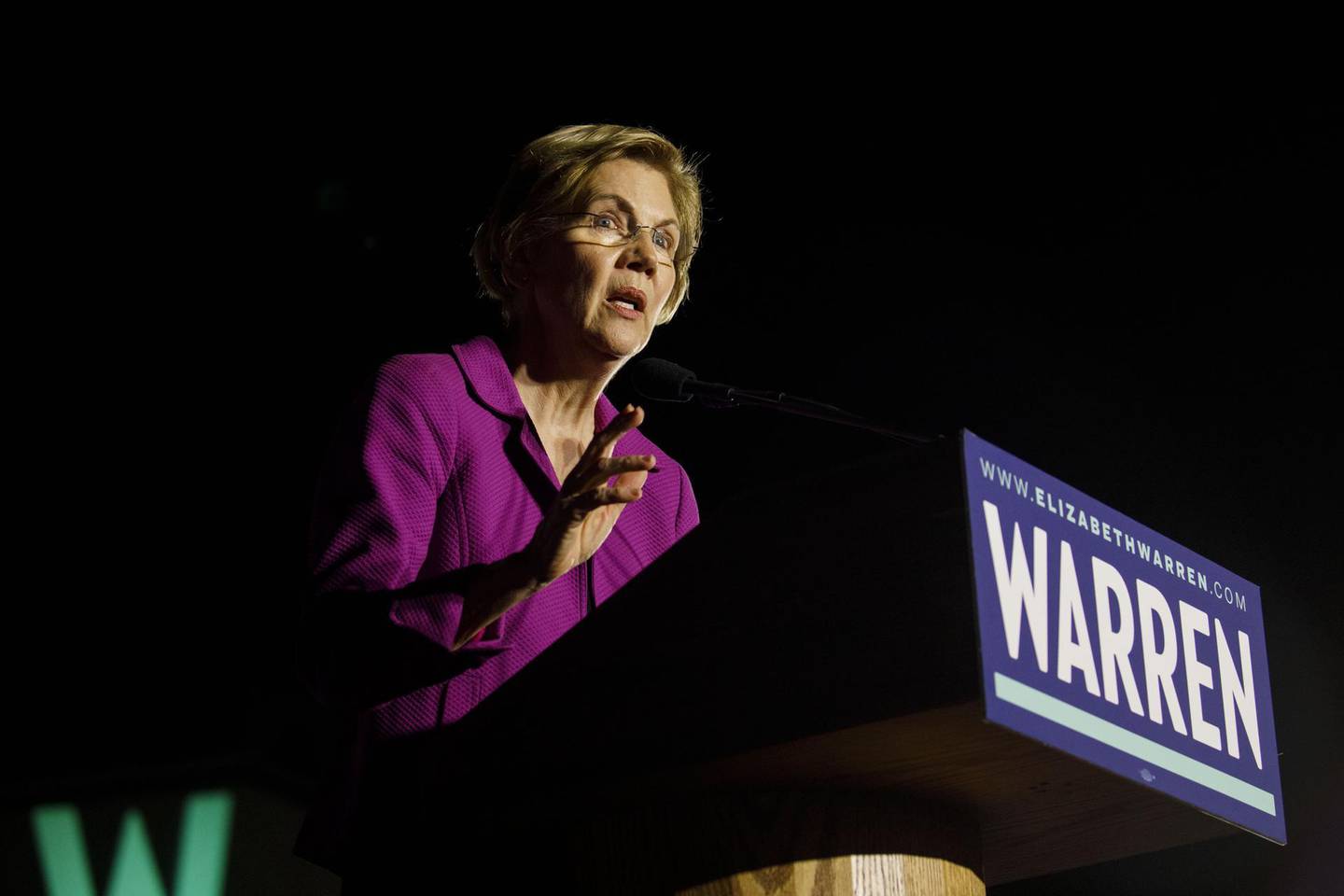 Senator Elizabeth Warren, a Democrat from Massachusetts and 2020 presidential candidate, speaks during a campaign event at East Los Angeles Community College in Monterey Park, California, U.S., on Monday, March 2, 2020. Joe Biden is consolidating support for his Democratic presidential campaign as centrists line up behind him to effectively try to block Bernie Sanders from winning the party's nomination. Photographer: Patrick T. Fallon/Bloomberg